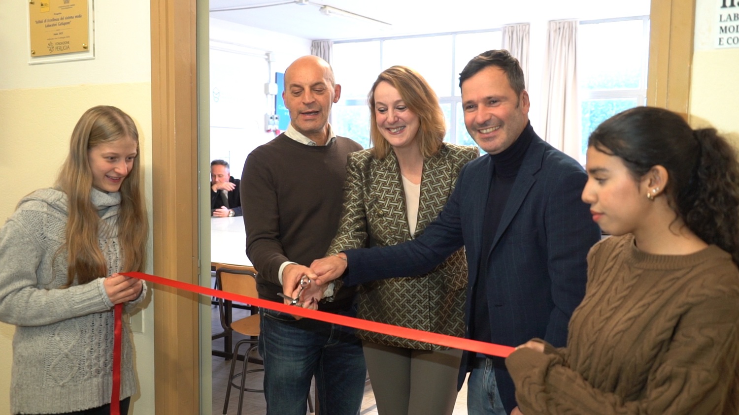 “Istituti d’Eccellenza del sistema moda”: inaugurato il nuovo laboratorio confezioni dell’IIS “Cassata Gattapone”